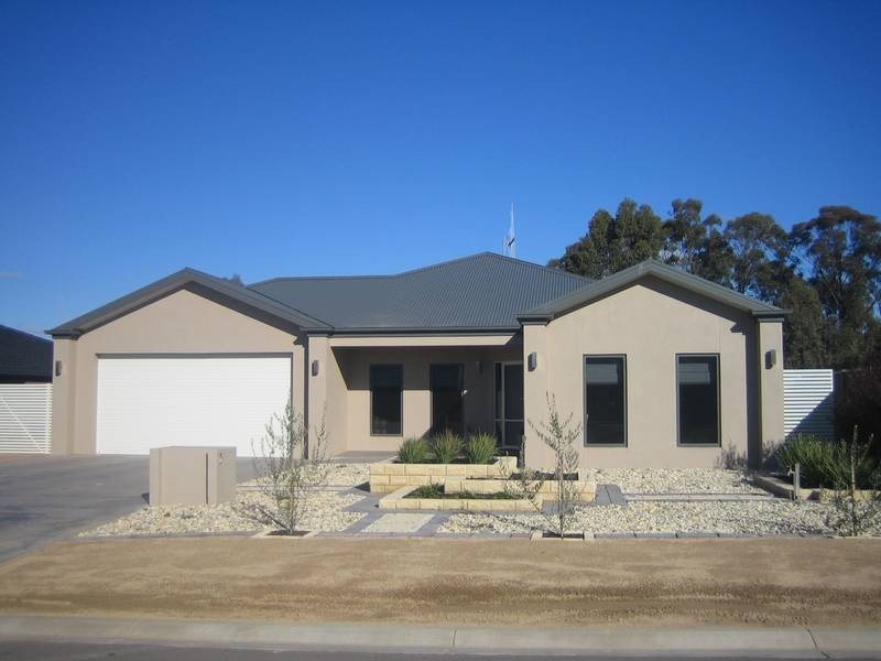 3 Stirling Avenue, Junortoun VIC 3551