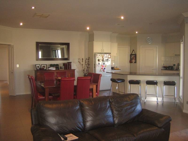 3 Stirling Avenue, Junortoun VIC 3551