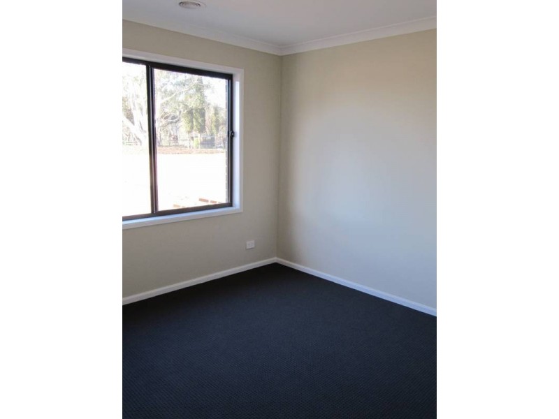 15 McConnachie Court, Epsom VIC 3551