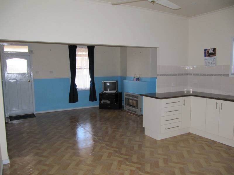 145 Eaglehawk Road, Long Gully VIC 3550