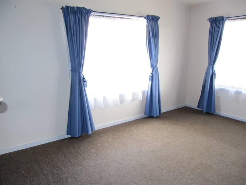 145 Eaglehawk Road, Long Gully VIC 3550