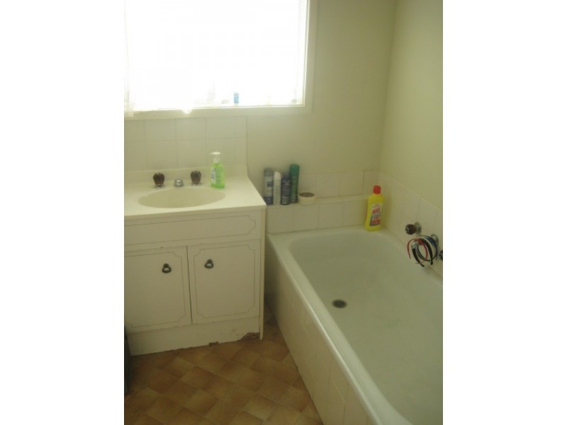 6 Bren Street, Kennington VIC 3550