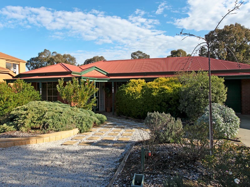 16 Sherwood Drive, Flora Hill VIC 3550