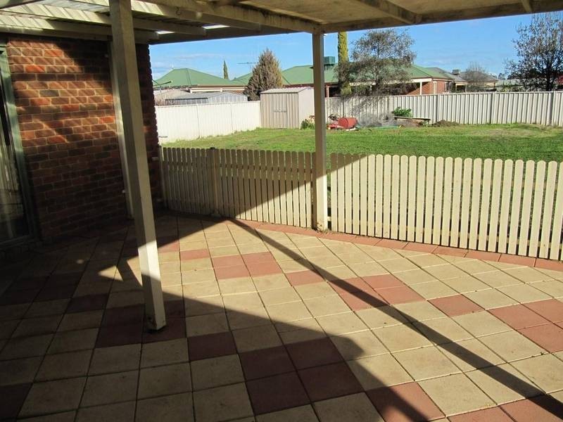 133 Station Street, Epsom VIC 3551