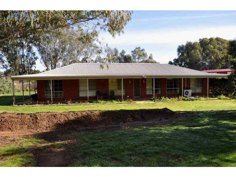 49 McDowells Road, Bendigo VIC 3550