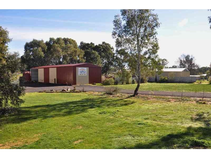49 McDowells Road, East Bendigo VIC 3550