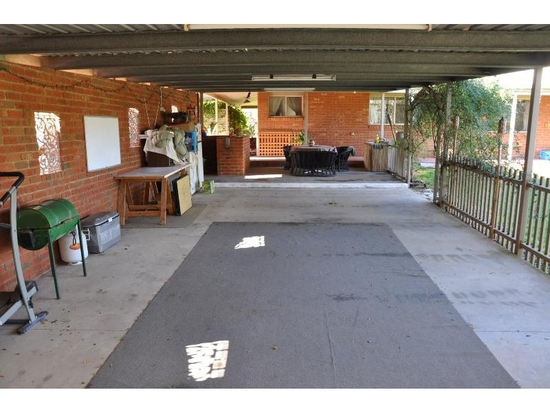 49 McDowells Road, East Bendigo VIC 3550