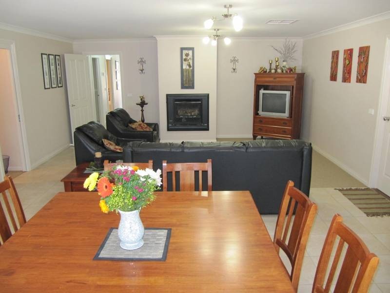 69 Amara Way, Kangaroo Flat VIC 3555