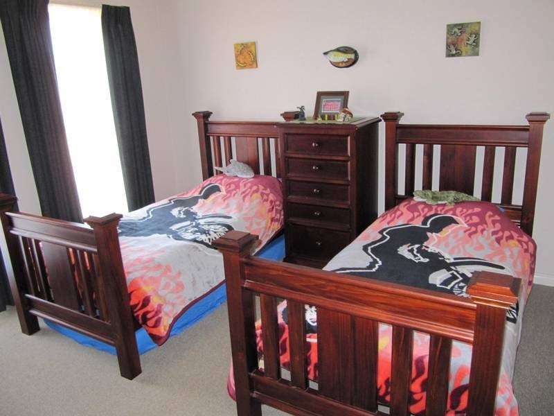 69 Amara Way, Kangaroo Flat VIC 3555