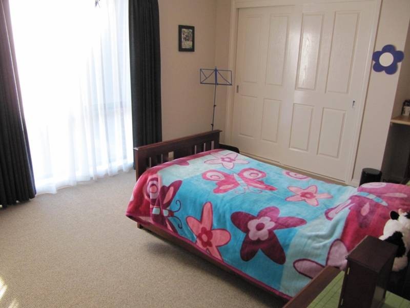 69 Amara Way, Kangaroo Flat VIC 3555