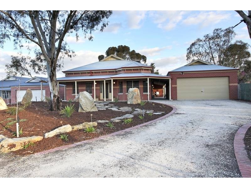 27 DeGille Street, North Bendigo VIC 3550