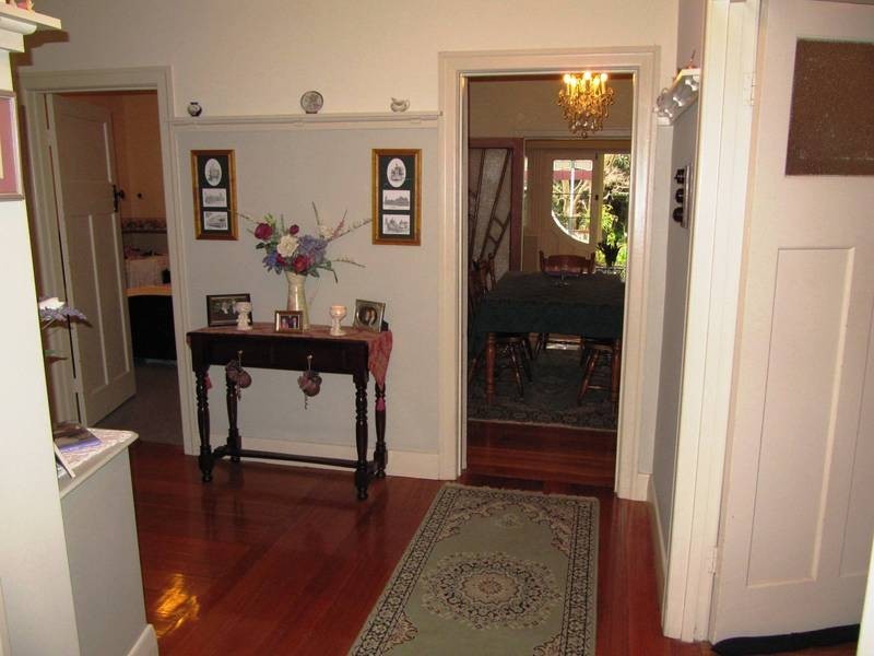 14 Hallam Street, Quarry Hill VIC 3550