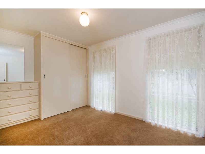 18 Bren Street, Kennington VIC 3550