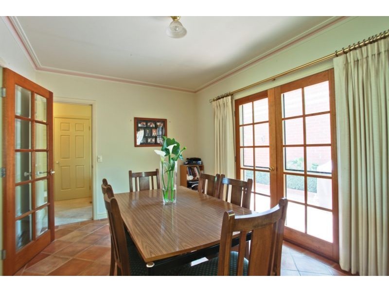 9 Cousins Street, Strathdale VIC 3550