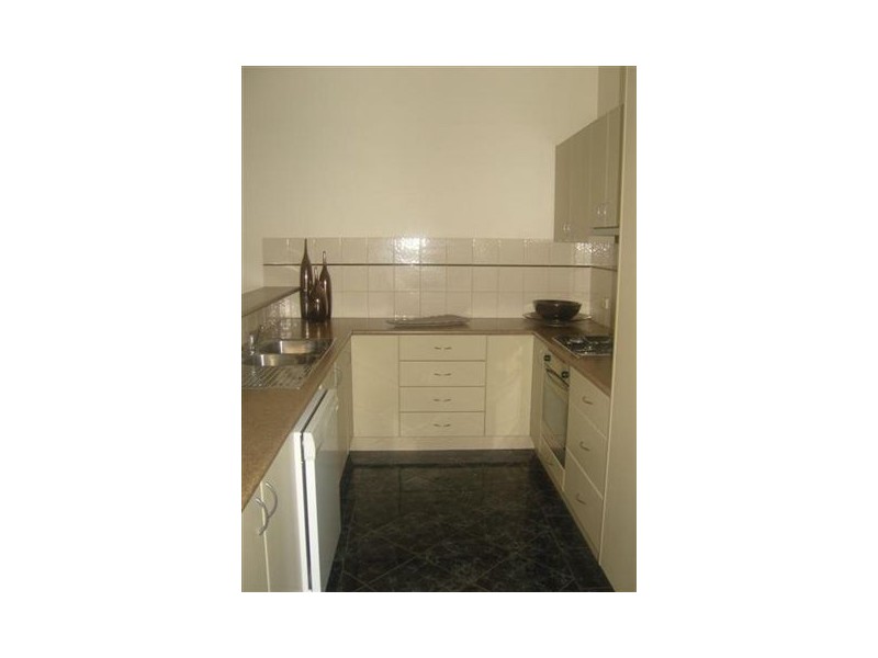 4/50 Houlahan Street, Flora Hill VIC 3550