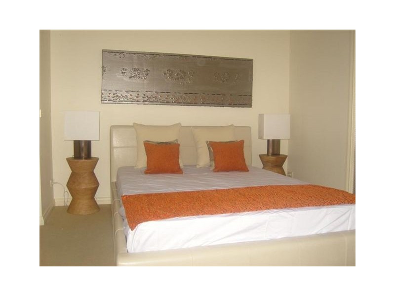 4/50 Houlahan Street, Flora Hill VIC 3550