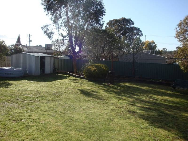 19 William Drive, Kangaroo Flat VIC 3555