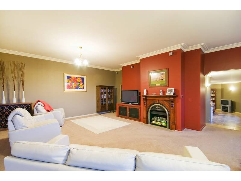 24 Campaspe Drive, Axedale VIC 3551