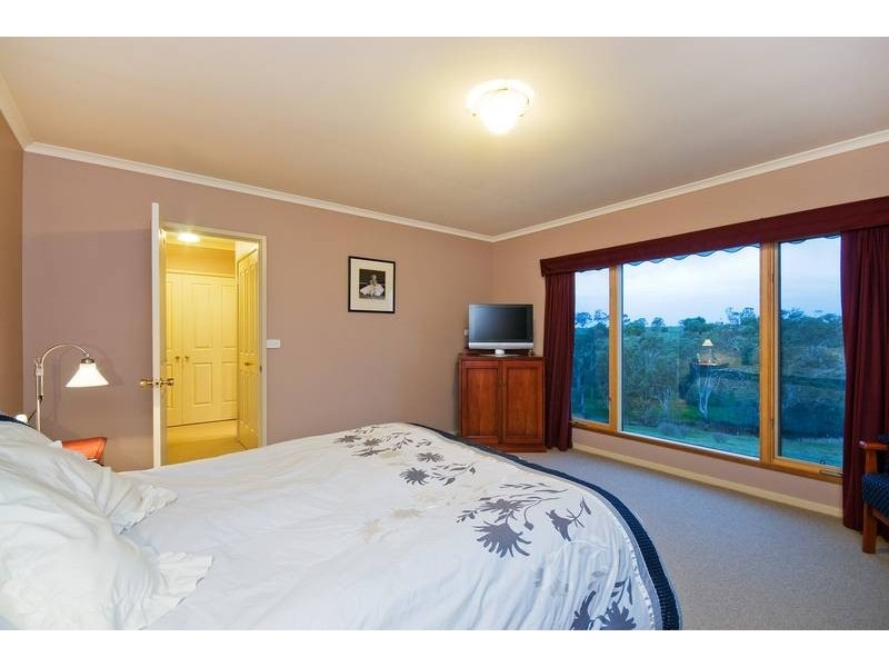 24 Campaspe Drive, Axedale VIC 3551