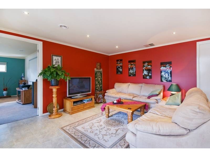 3 Bridle Court, Maiden Gully VIC 3551