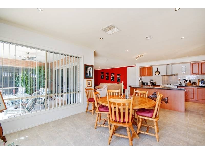 3 Bridle Court, Maiden Gully VIC 3551