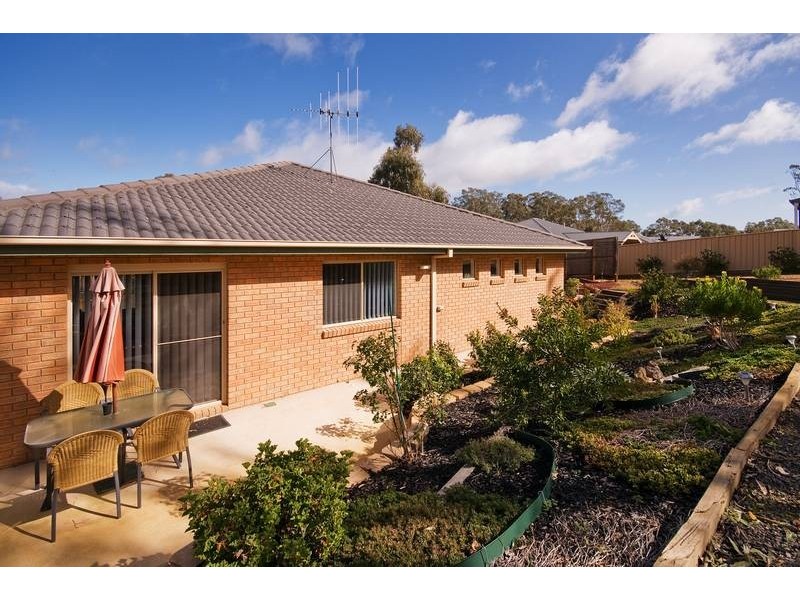 3 Bridle Court, Maiden Gully VIC 3551