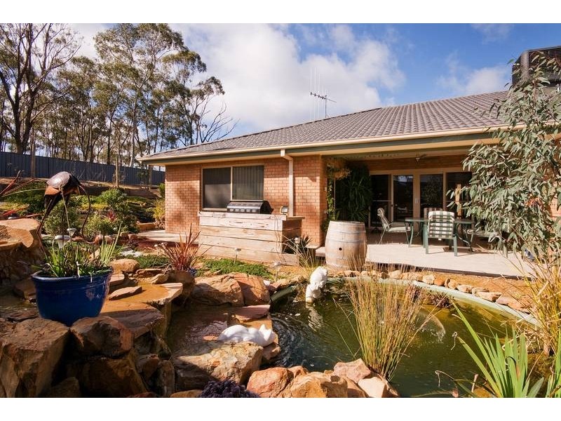 3 Bridle Court, Maiden Gully VIC 3551