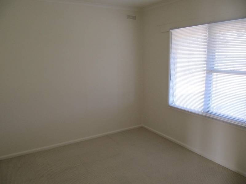 23 Wade Lane, Golden Square VIC 3555