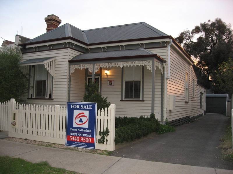 14 Russell Street, Quarry Hill VIC 3550