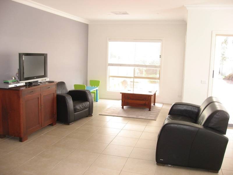 14 Russell Street, Quarry Hill VIC 3550