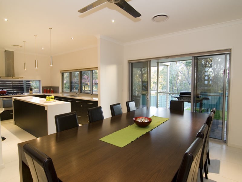 31 Elwood Drive, Strathdale VIC 3550