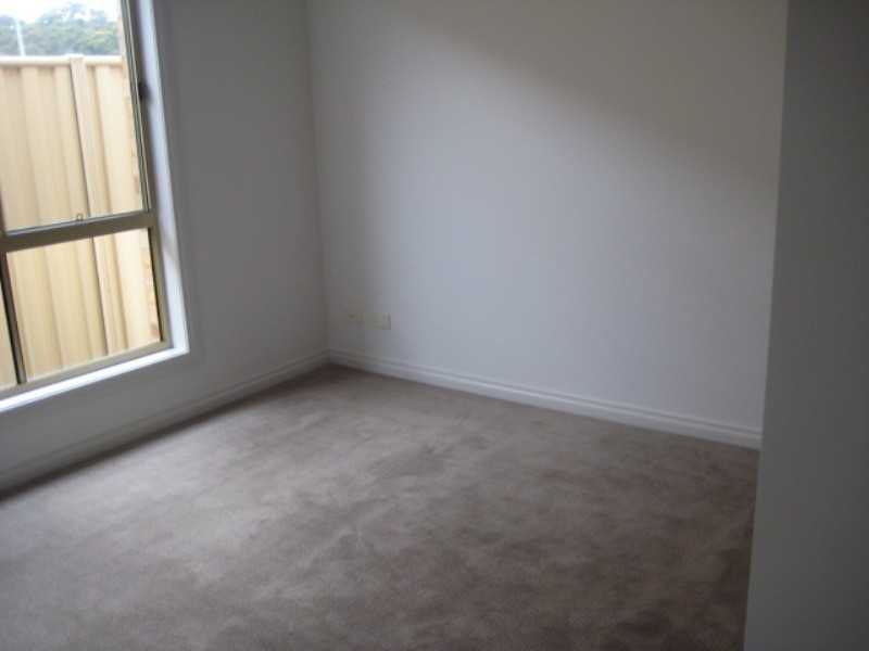 8/6 Friswell Avenue, Flora Hill VIC 3550