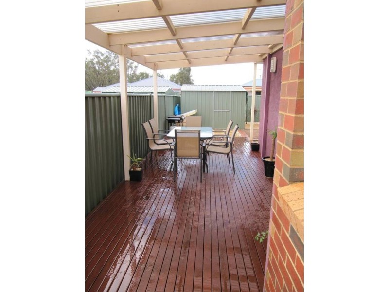 14 Chantelle Court, Kangaroo Flat VIC 3555