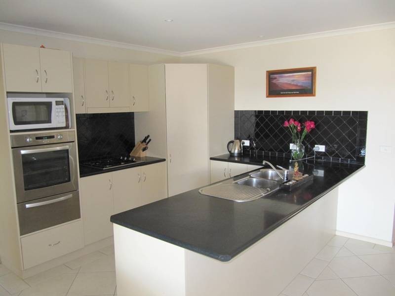 31 Saxby Drive, Strathfieldsaye VIC 3551