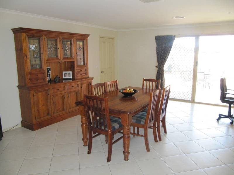 31 Saxby Drive, Strathfieldsaye VIC 3551