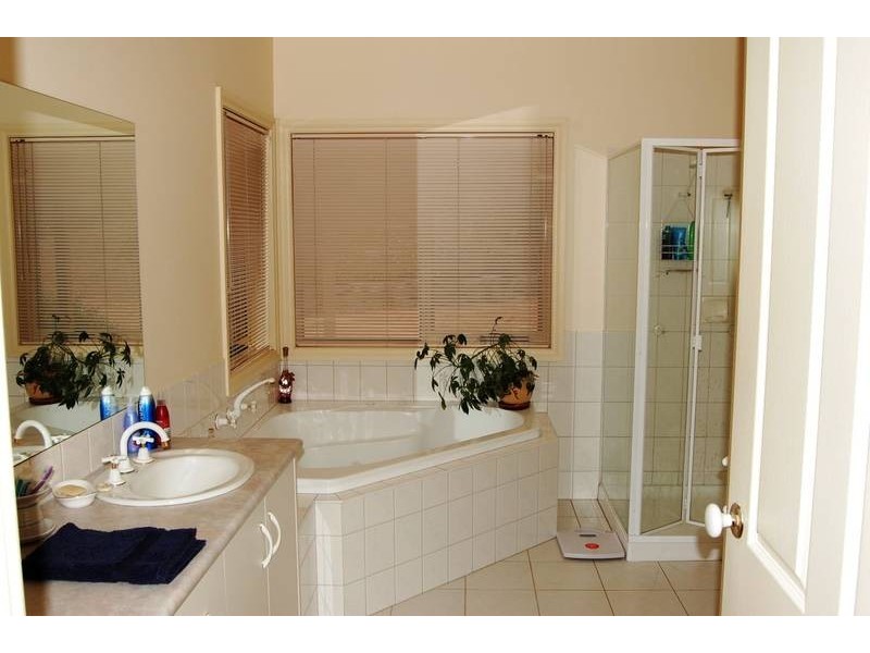 83 Cahills Rd, Mandurang VIC 3551