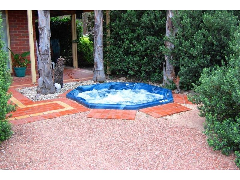 83 Cahills Rd, Mandurang VIC 3551
