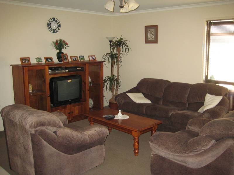 49 Bassett Drive, Strathfieldsaye VIC 3551