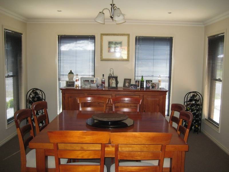 49 Bassett Drive, Strathfieldsaye VIC 3551