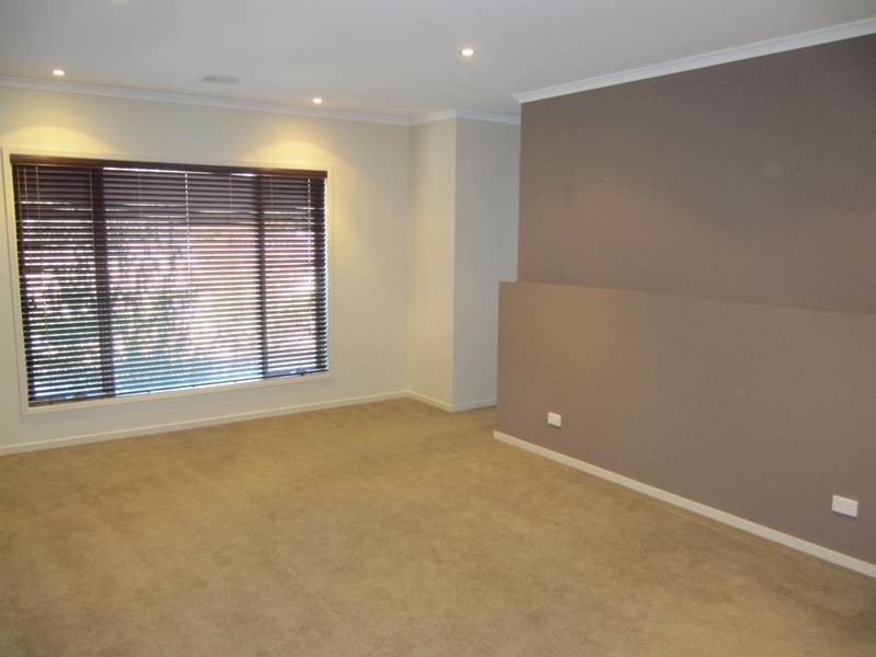 40 Stirling Avenue, Junortoun VIC 3551