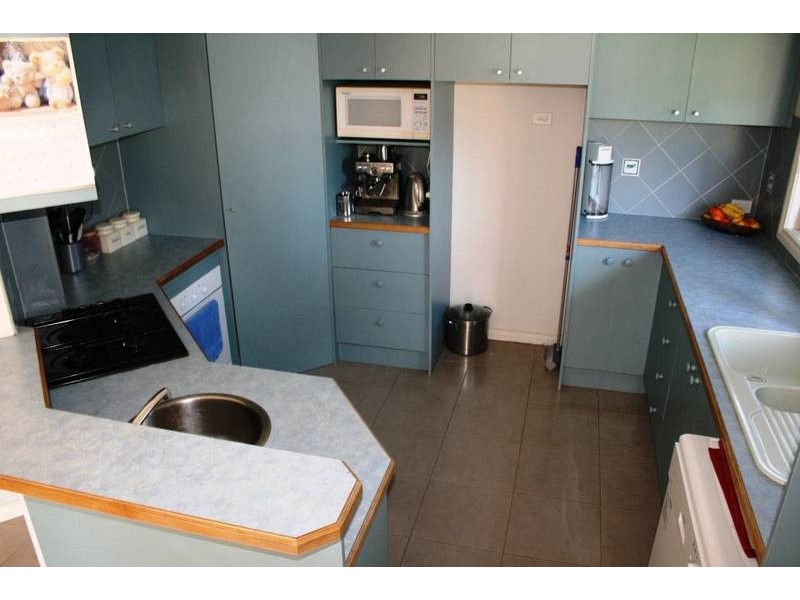 4 Jarrah Court, Spring Gully VIC 3550