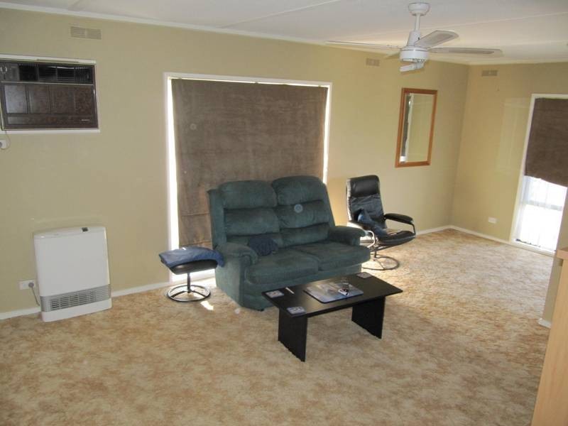 29 John Street, Kangaroo Flat VIC 3555