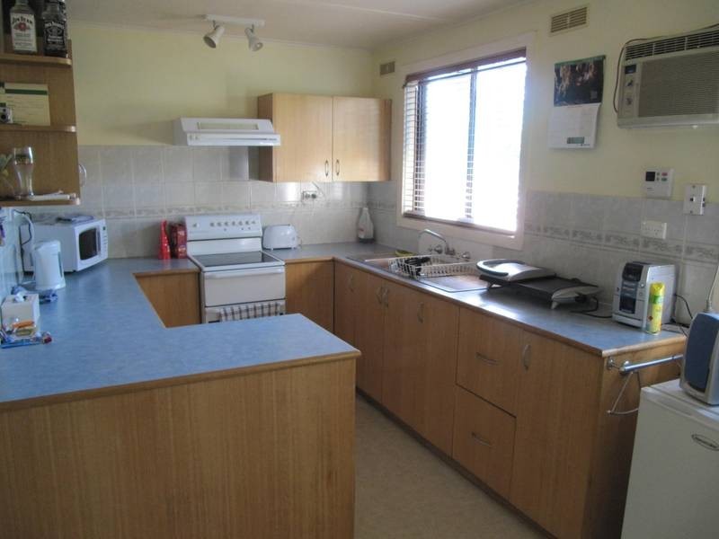 29 John Street, Kangaroo Flat VIC 3555