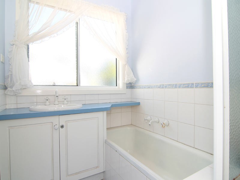 30 Carpenter Street, Kangaroo Flat VIC 3555