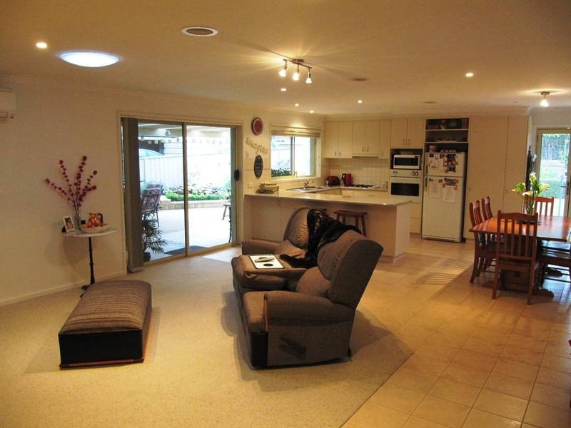 43 Burns Street, Spring Gully VIC 3550