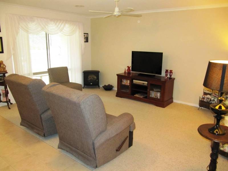 43 Burns Street, Spring Gully VIC 3550