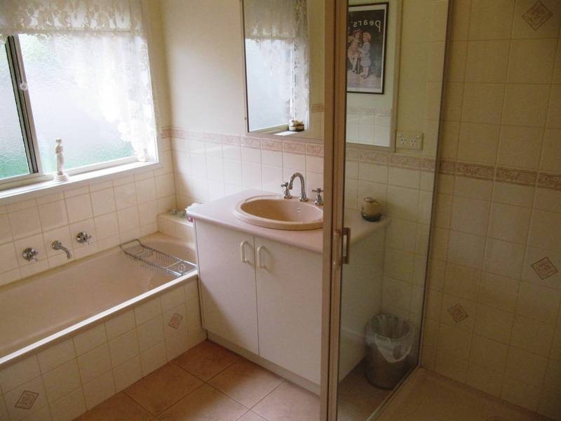 43 Burns Street, Spring Gully VIC 3550