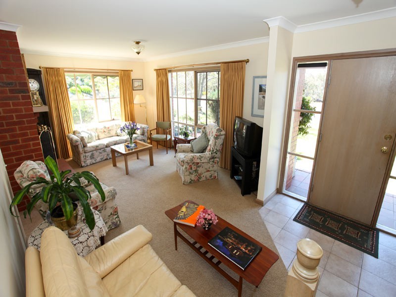 24 Crook Street, Kennington VIC 3550