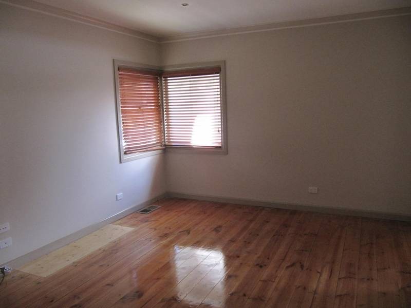 7 Snell Street, Golden Square VIC 3555