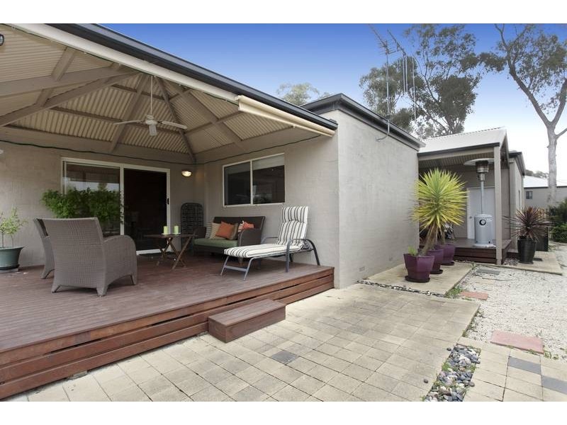 255 Aspinall Street, Kangaroo Flat VIC 3555